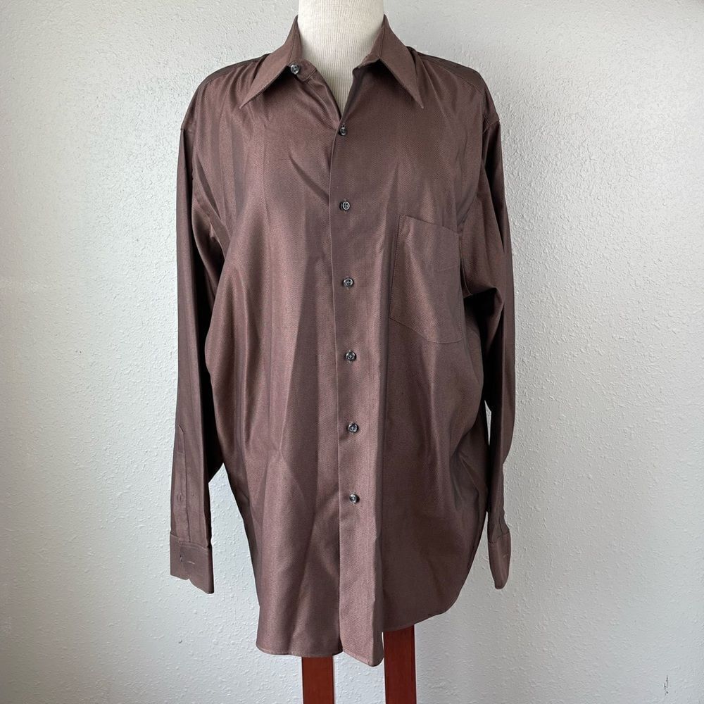 Van Heusen Brown Button Down Shirt Size XL EUC